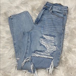 Distressed American Eagle mom jeans
